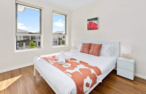 Marsden Park Casa | Marsden Park | Melonba | Trendy 5BR Holiday House