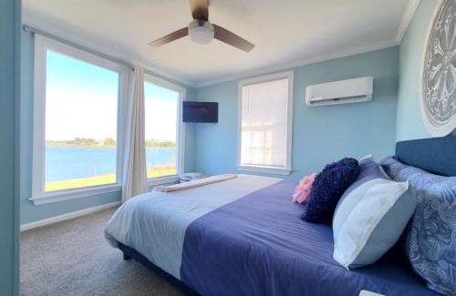Cedar Point Casa | Marsh House, HOT TUB, Waterfront, KING bed, Close to Lejeune,