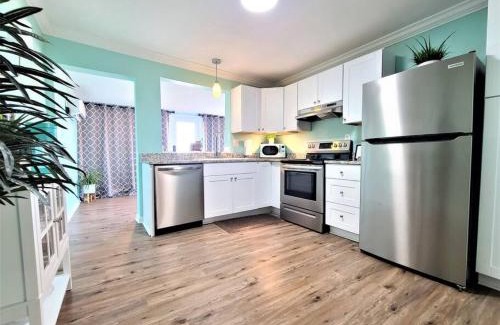 Cedar Point Casa | Marsh House, HOT TUB, Waterfront, KING bed, Close to Lejeune,