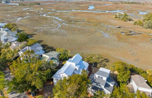 Marsh Island Casa | Marsh Island 9 - Best Sunset on the Island! Renovated Home!