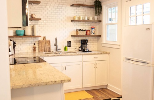 Georgetown Casa | Marsh view bungalow located in Georgetown, SC