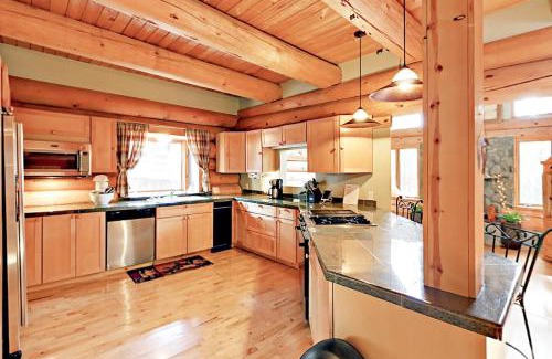 Montgomery Estates Casa | Marshall Haven