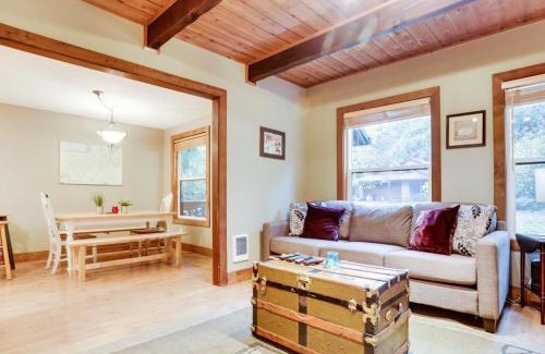 Mount Hood Village Casa | Marshall's Cabin in Rhododendron