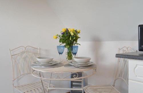 Trowbridge Casa | Marshfield Annex