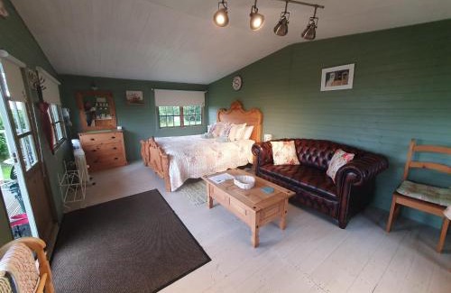 New Holland Otro | Marshland Alpacas Glamping Lodge
