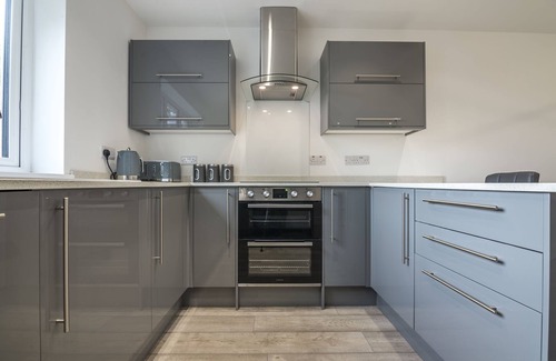 Pembroke Dock Casa | Martello View - 3 Bedroom - Llanreath