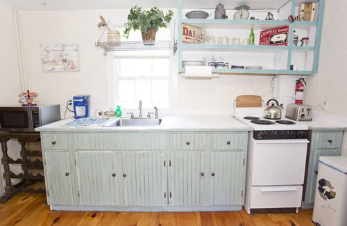 Edgartown Cabaña | Martha's Vineyard 1BR, Pets Ok, a 10 minutos a pie de la playa o de las tiendas Edgartowns.