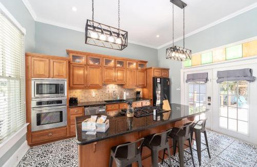 Historic District Apartamento | Martin A -Private historic district apt with pool-suite A