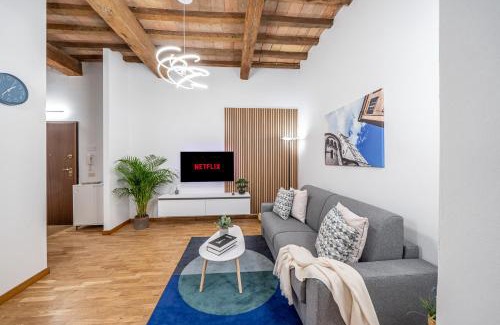 Old Town Apartamento | Martin's Home - Spacious 60 sqm apartment in Modena historic center ideal for families and business stays