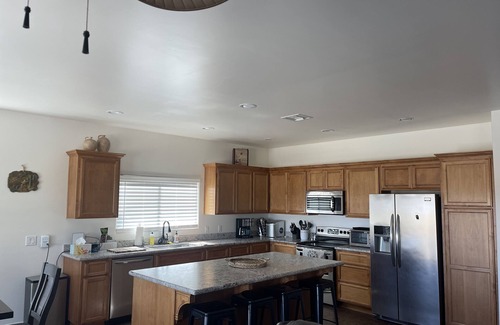 Yuma Casa | Martinez Lake House l Southwestern Home with Private Dock