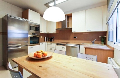 Cambrils Villa | MARTORELL - Casa Adosada Only Families