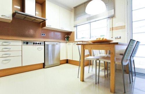 Cambrils Villa | MARTORELL - Casa Adosada Only Families