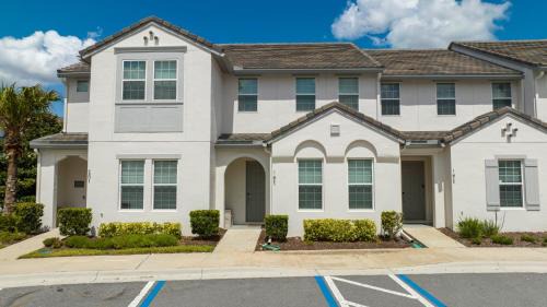 Davenport Casa | Marvelous 4 Bedroom w/Pool @ Festival Resort 197