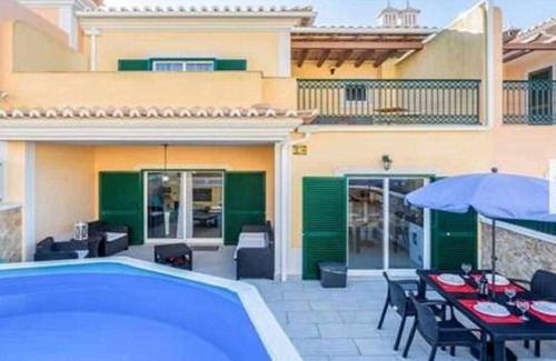 Guia Casa | Maravillosa villa relajante con piscina privada