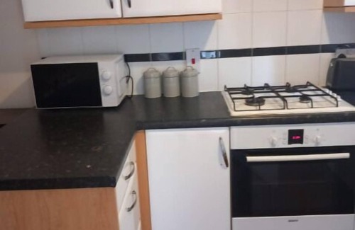 Gedling Casa | Marvyn-Five House-Huku Kwetu-3 Bedroom