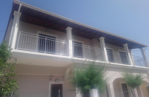 Ag. Georgios Apartamento | Mary's apartments close to the sea