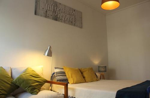 Carnaxide Apartamento | Mary's House