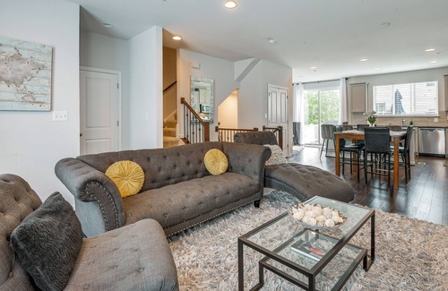 Millersville Casa | Maryland Retreat w/ Deck & Grill, Near Golfing!
