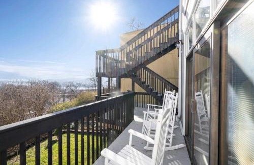East Price Hill Casa | Marylands Incline By Blackhouse Chic 2 Bdr