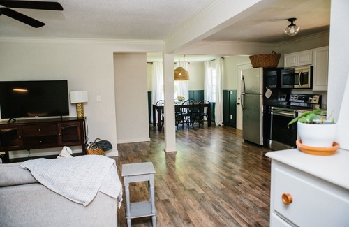 Maryville Casa | Maryville City Cottage Between the Mountains and Knoxville