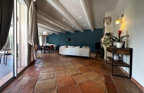 Orange Villa | Mas ancien de 310m2-sur 2000m2-piscine chauffée