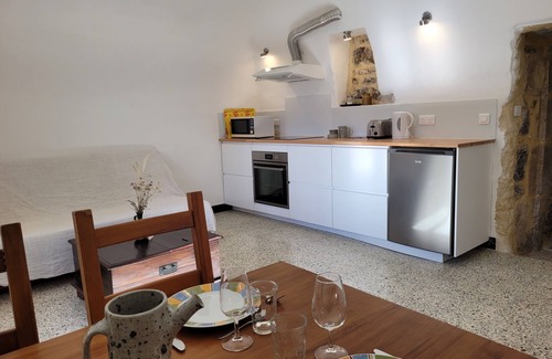 Saint-Andre-de-Cruzieres Cabaña | Gîte 3 - L'aïgo-Gîte-Estándar-Baño con bañera-Sin vista