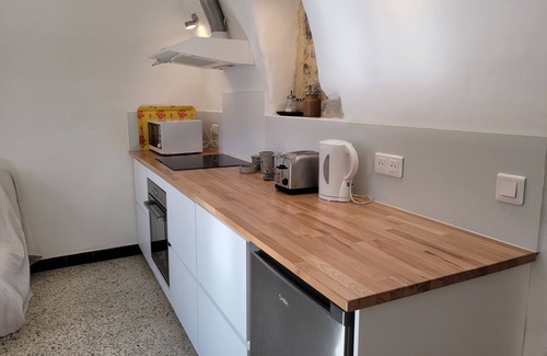 Saint-Andre-de-Cruzieres Cabaña | Gîte 3 - L'aïgo-Gîte-Estándar-Baño con bañera-Sin vista