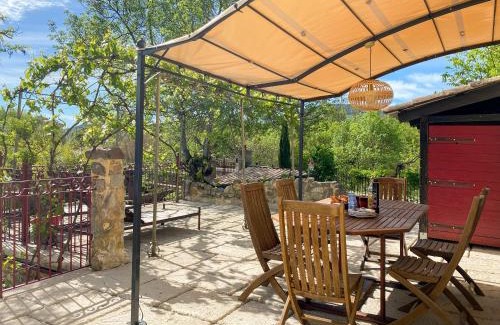 Saint-Andre-de-Cruzieres Casa | Mas Bourdaric - Location de Gites en Ardeche du Sud
