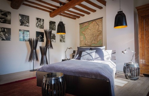 Sommieres Otro | Antigua casa de campo de carácter en pueblo medieval con piscina en gran jardín
