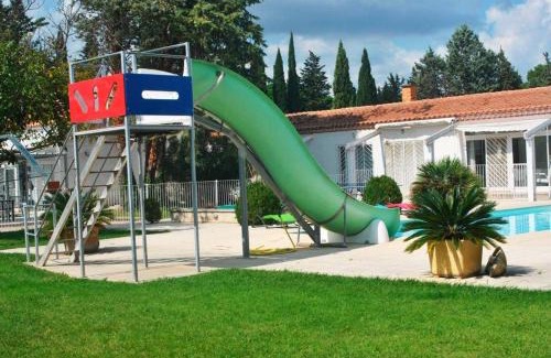 Meynes Villa | Mas de la BOURGADE
