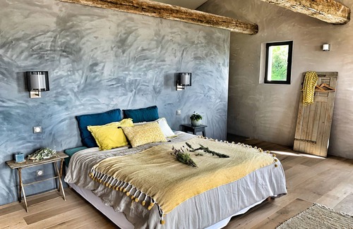 Seguret Otro | Mas des Amis, Seguret, pueblo clasificado en Provenza, piscina climatizada