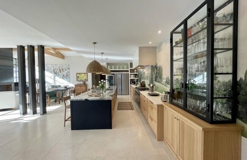 Le Puy-Sainte-Reparade Casa | Mas des Oliviers, Superb Provençal villa