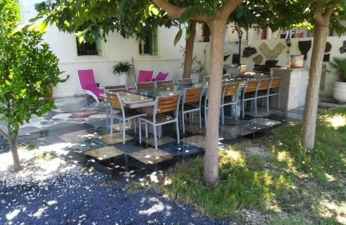 Sainte-Marie-la-Mer Casa | Mas des Marbres Sauvages dans un parc immense à 10mn de la plage