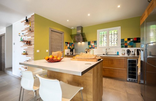 Tourrettes-sur-Loup Villa | 06TOUR Villa La Tourrettes