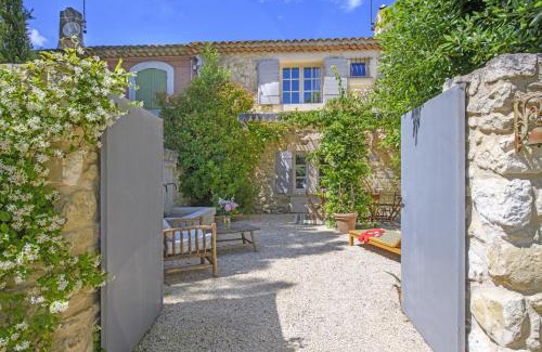 Paradou Casa | Mas La Thèbaïde