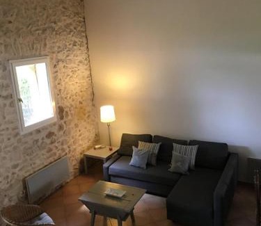 La Rouviere Apartamento | Mas le grand jardin le Laurier