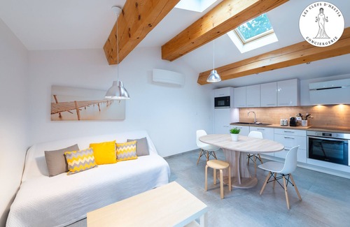 Colonzelle Otro | Casa de campo contemporánea del siglo XVIII