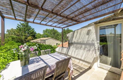 Gordes Casa | Mas Oréa Sous la glycine