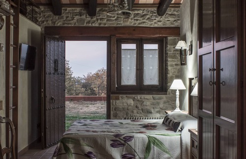 Riudellots de la Creu Casa | Mas Tulsà Rural