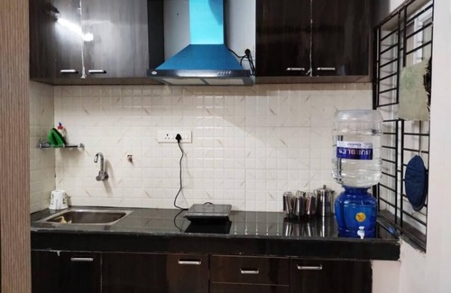 Puri Apartamento | Mascot Shanti Homestay. 1BK with attached bath