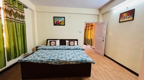 Shimla Hotel | Mashobra Homestay - Crignano