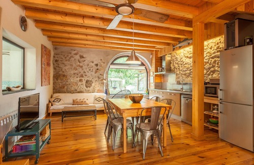 Pontons Casa | Masia Spa Can Pascol, Casa Rural Ecológica