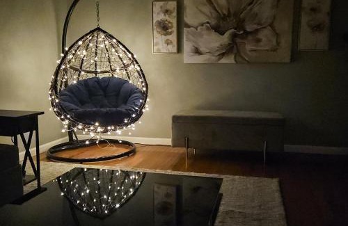 Mason Casa | Mason Marvel Luxe Stay with Pool and Hot Tub