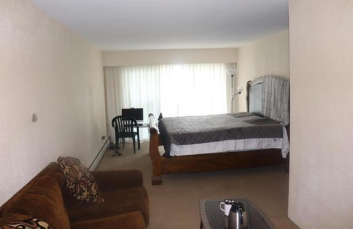 Downtown Victoria Casa | Mason properties