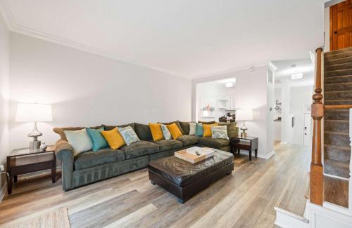 Lockerbie Square Apartamento | Mass Ave Gem and steps away from Yoga Studio