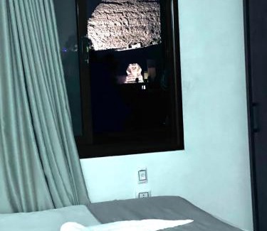 Giza Hotel | mass sphinx & pyramid stay