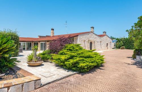 Conversano Villa | Masseria Pitorrè with private pool