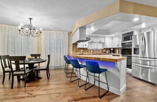 Rancho San Diego Casa | Massive House and Backyard w/ Heated Pool & Spa!!