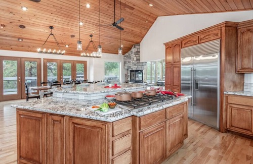 Star Valley Cabina | Massive Luxury Cabin in Payson!