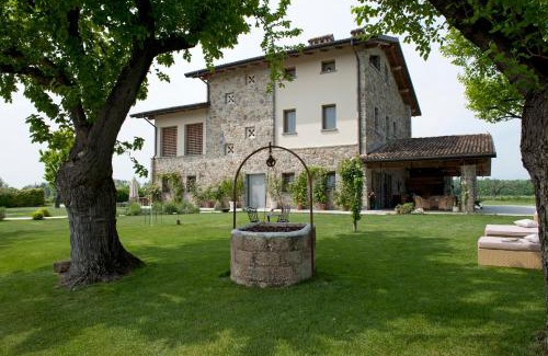 San Benedetto di Lugana Cama Y Desayuno | Massoni Bed and Breakfast